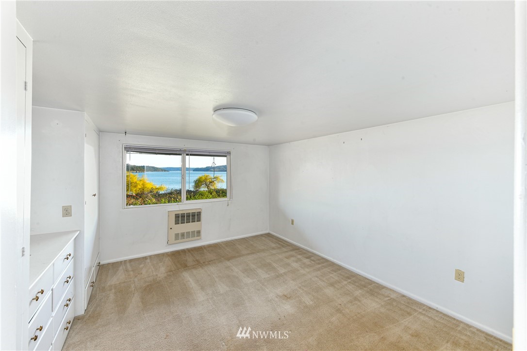 14869 Gibralter Road Anacortes, WA 98221 - Photo 30 of 36 Gallery Image 30
