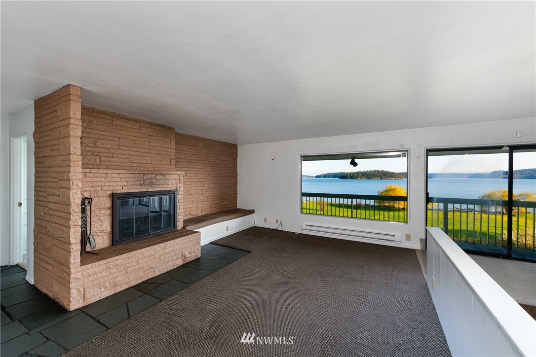 14869 Gibralter Road Anacortes, WA 98221 - Photo 5 of 36 Gallery Image 5
