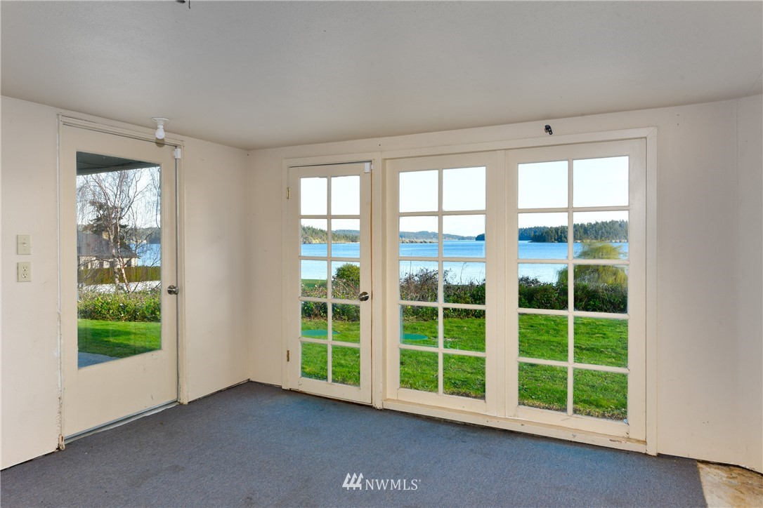 14869 Gibralter Road Anacortes, WA 98221 - Photo 9 of 36 Gallery Image 9