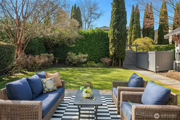 $3,495,000 | 2647 Cascadia Avenue South, Seattle, WA 98144