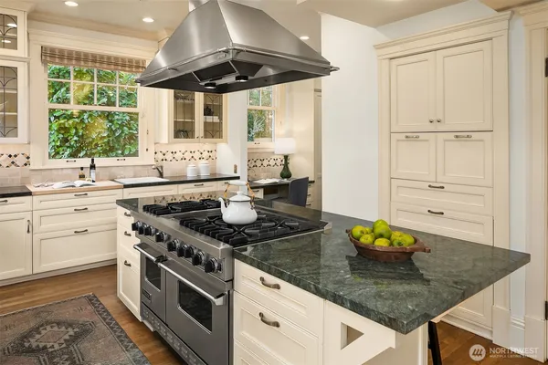 $3,495,000 | 2647 Cascadia Avenue South, Seattle, WA 98144