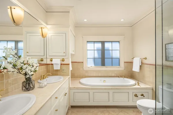 $3,495,000 | 2647 Cascadia Avenue South, Seattle, WA 98144