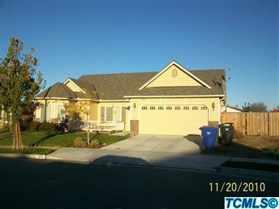 1012 Privilege Way Lemoore, CA 93245 - Photo 1 of 13 Primary Photo