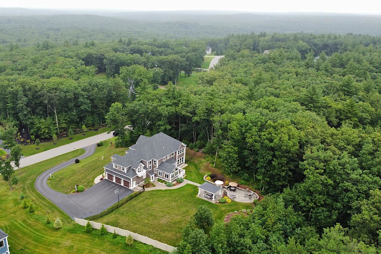 34 London Bridge Road Windham, NH 03087 - Photo 1 of 39