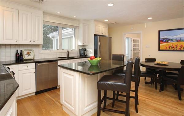 61 Donna Road Newton, MA 02459 - Photo 5 of 11