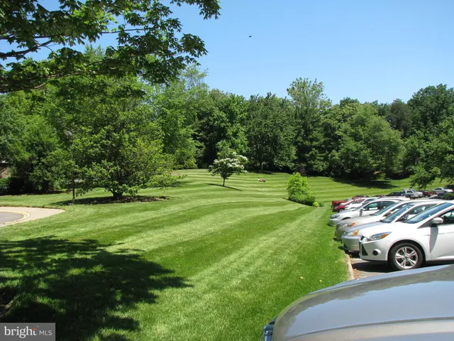 $485,000 | 203 Yoakum Parkway, Unit 1512, Alexandria, VA 22304