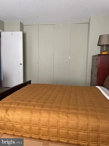 $485,000 | 203 Yoakum Parkway, Unit 1512, Alexandria, VA 22304