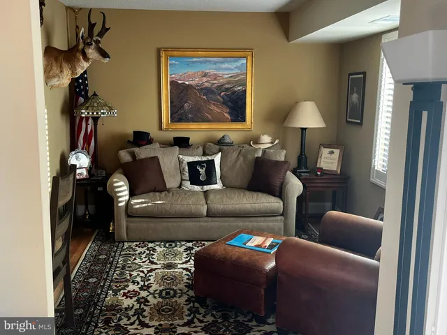 $485,000 | 203 Yoakum Parkway, Unit 1512, Alexandria, VA 22304