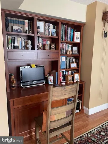 $485,000 | 203 Yoakum Parkway, Unit 1512, Alexandria, VA 22304