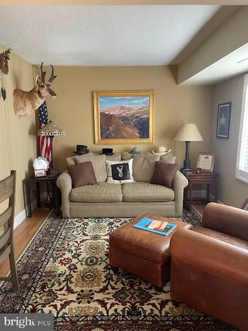 $485,000 | 203 Yoakum Parkway, Unit 1512, Alexandria, VA 22304