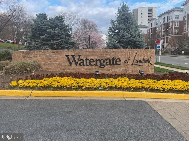 $485,000 | 203 Yoakum Parkway, Unit 1512, Alexandria, VA 22304