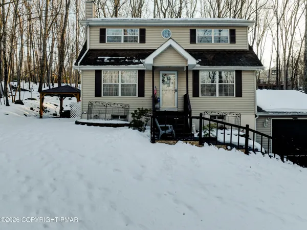 $349,900 | 2110 Lansdale Drive, East Stroudsburg, PA 18301