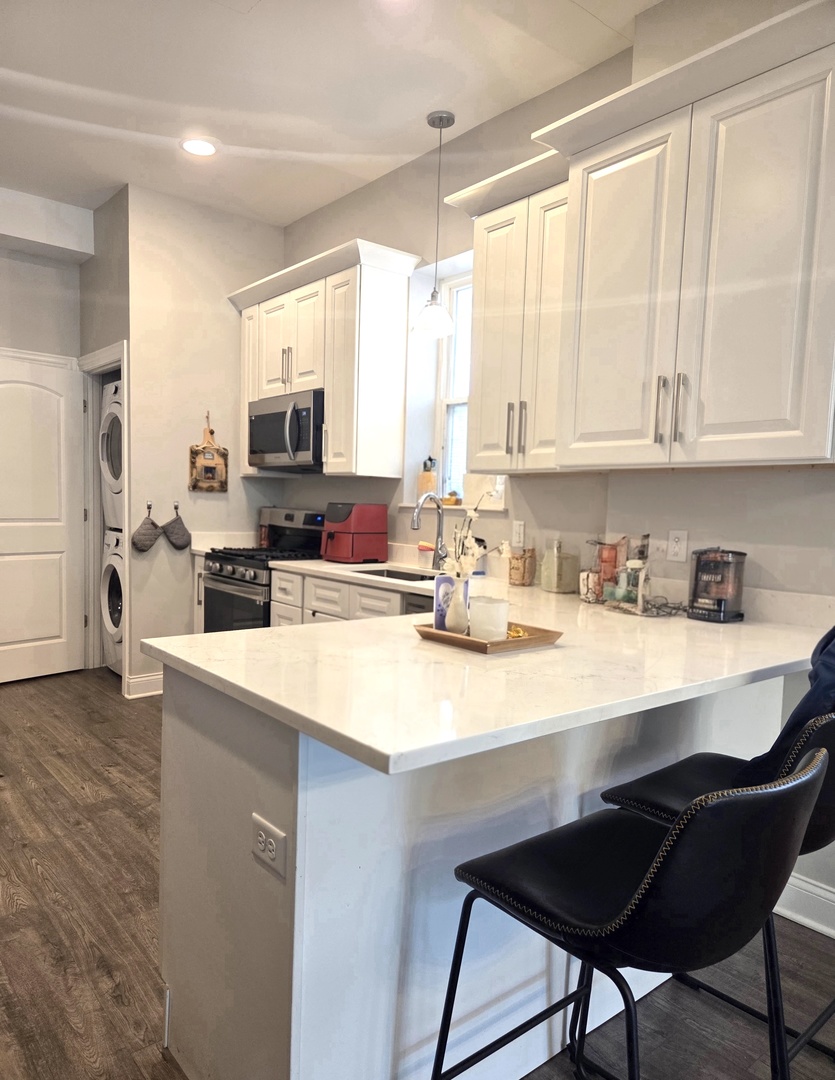 2726 West Haddon Avenue, Unit 2 Chicago, IL 60622 - Photo 9 of 14