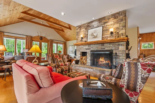 $1,300,000 | 174 Old County Road, Dallas Plt, ME 04970