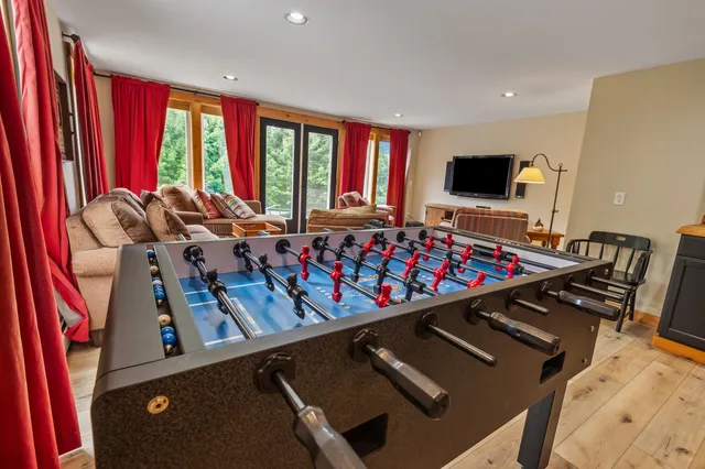 $1,300,000 | 174 Old County Road, Dallas Plt, ME 04970