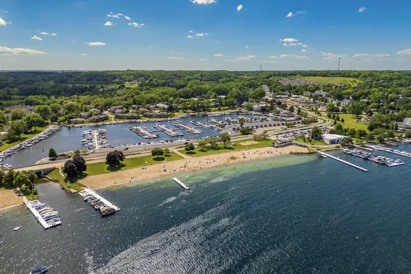 $869,000 | 190 3rd Avenue, Fontana, WI 53125