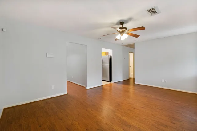 $1,325 | 10629 Royal Cavins Drive, Conroe, TX 77303