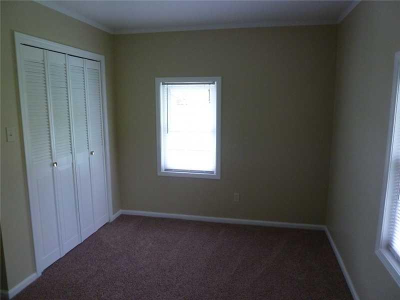 1444 Mitthoeffer Road Indianapolis, IN 46229 - Photo 10 of 15 Gallery Image 10