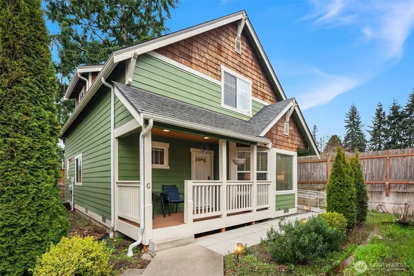 $640,000 | 24226 52nd Avenue West, Unit G, Mountlake Terrace, WA 98043