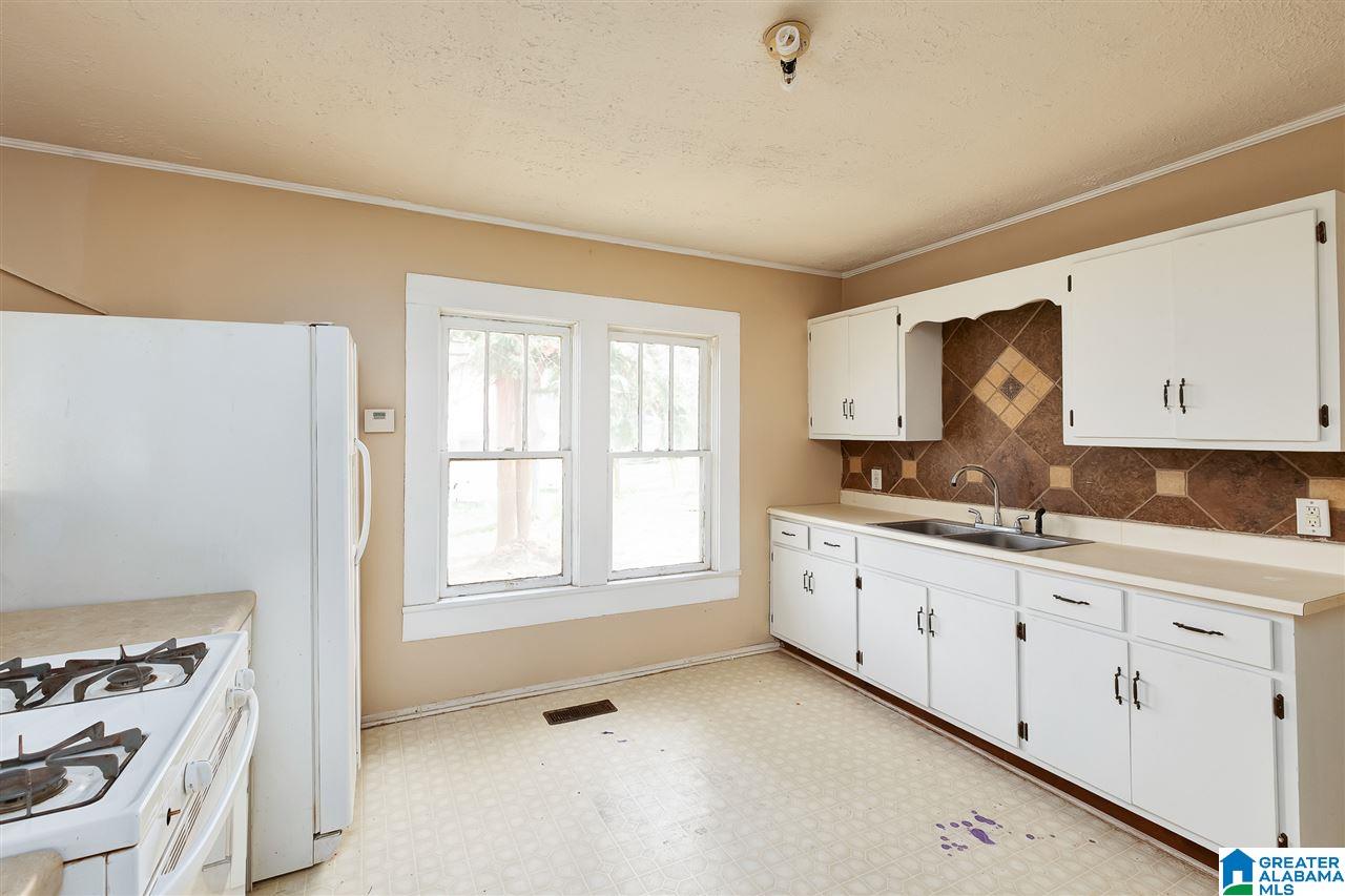 1208 2nd Street Southwest Cullman, AL 35055 - Photo 7 of 18