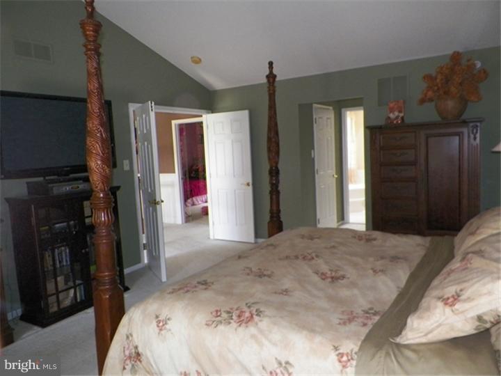 32 Kulp Road East Chalfont, PA 18914 - Photo 17 of 23 Gallery Image 17