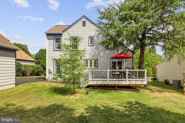 $849,000 | 15 Linden Hill Way Southwest, Leesburg, VA 20175