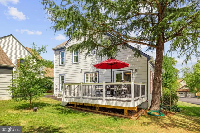 $849,000 | 15 Linden Hill Way Southwest, Leesburg, VA 20175