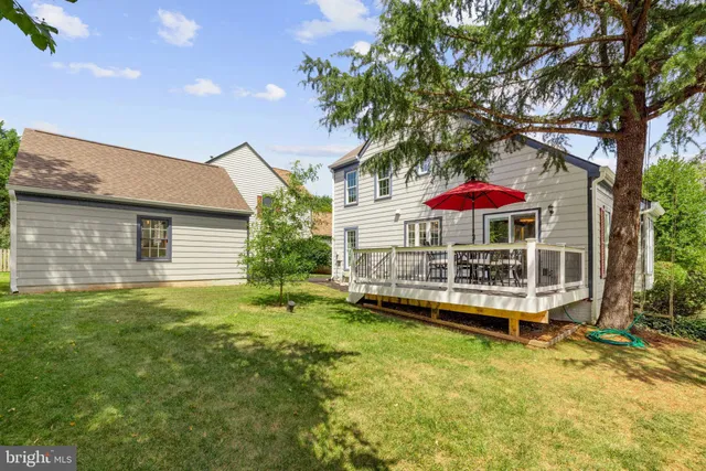 $849,000 | 15 Linden Hill Way Southwest, Leesburg, VA 20175