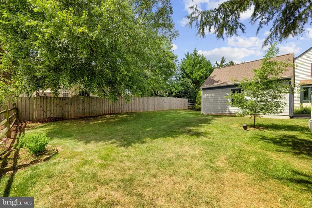 $849,000 | 15 Linden Hill Way Southwest, Leesburg, VA 20175