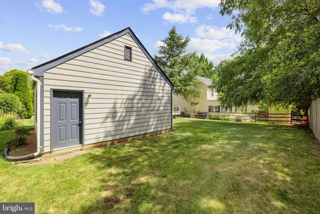 $849,000 | 15 Linden Hill Way Southwest, Leesburg, VA 20175