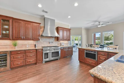 $680,000 | 2903 Harvest Hill Drive, Friendswood, TX 77546