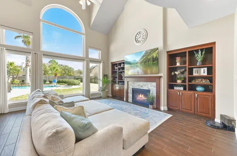 $680,000 | 2903 Harvest Hill Drive, Friendswood, TX 77546