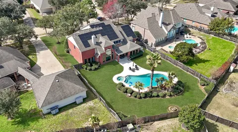 $680,000 | 2903 Harvest Hill Drive, Friendswood, TX 77546