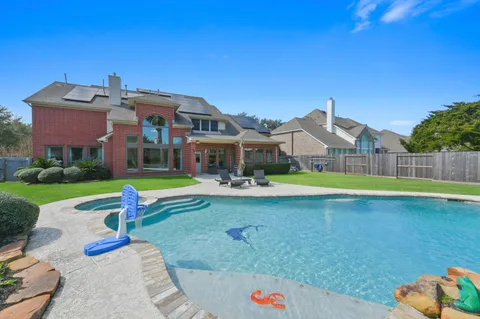 $680,000 | 2903 Harvest Hill Drive, Friendswood, TX 77546