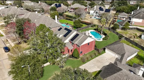 $680,000 | 2903 Harvest Hill Drive, Friendswood, TX 77546