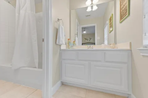 $680,000 | 2903 Harvest Hill Drive, Friendswood, TX 77546