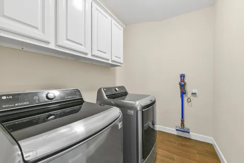 $680,000 | 2903 Harvest Hill Drive, Friendswood, TX 77546