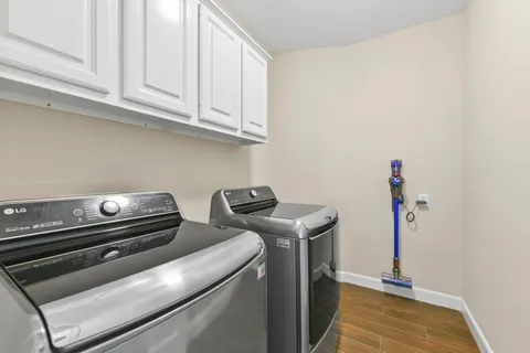 $680,000 | 2903 Harvest Hill Drive, Friendswood, TX 77546