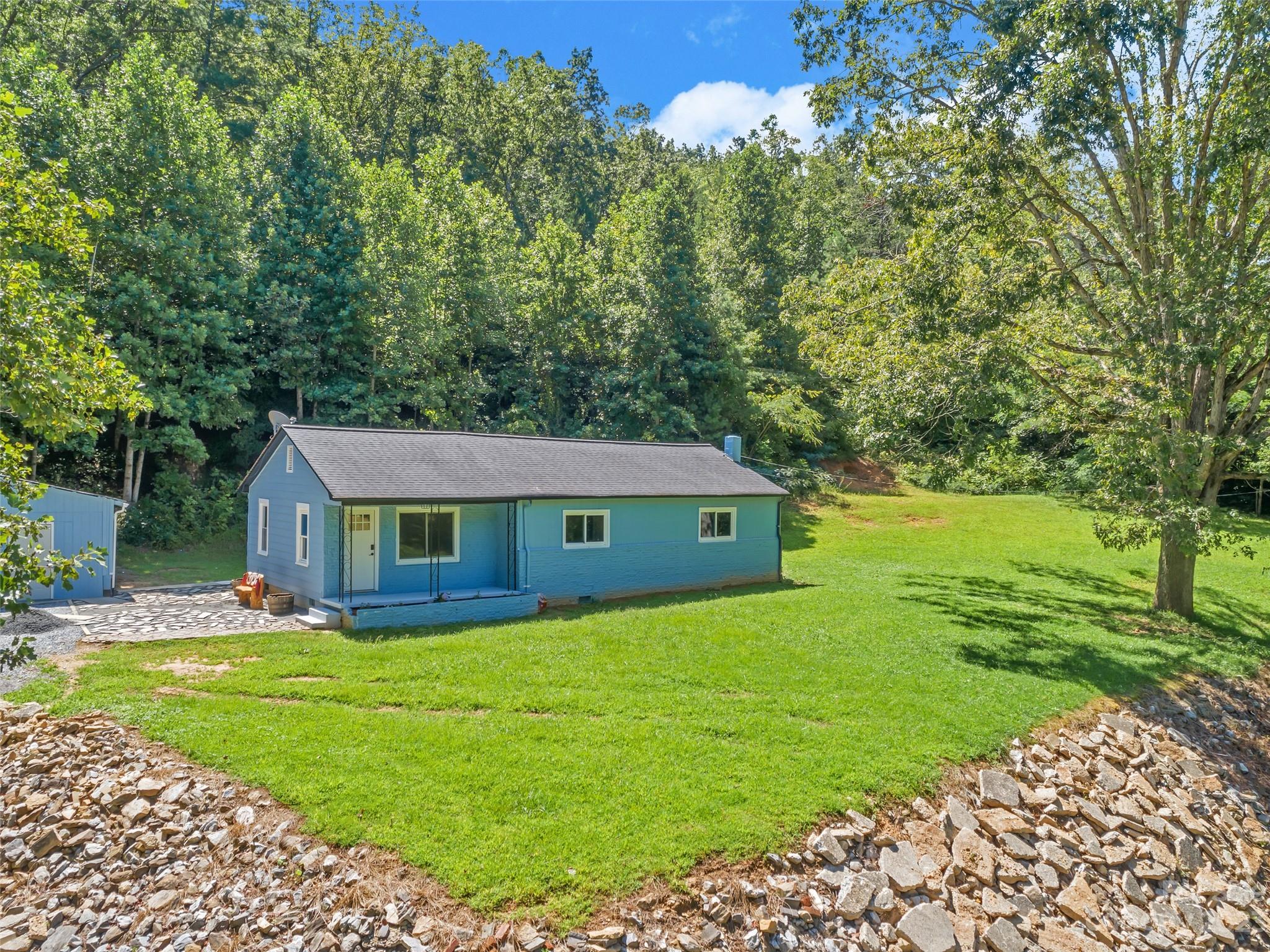 7975 Sugar Hill Road Marion, NC 28752 - Photo 1 of 25 Gallery Image 1