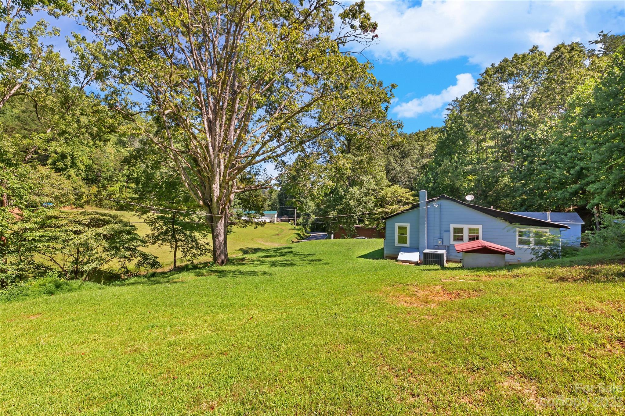 7975 Sugar Hill Road Marion, NC 28752 - Photo 20 of 25 Gallery Image 20