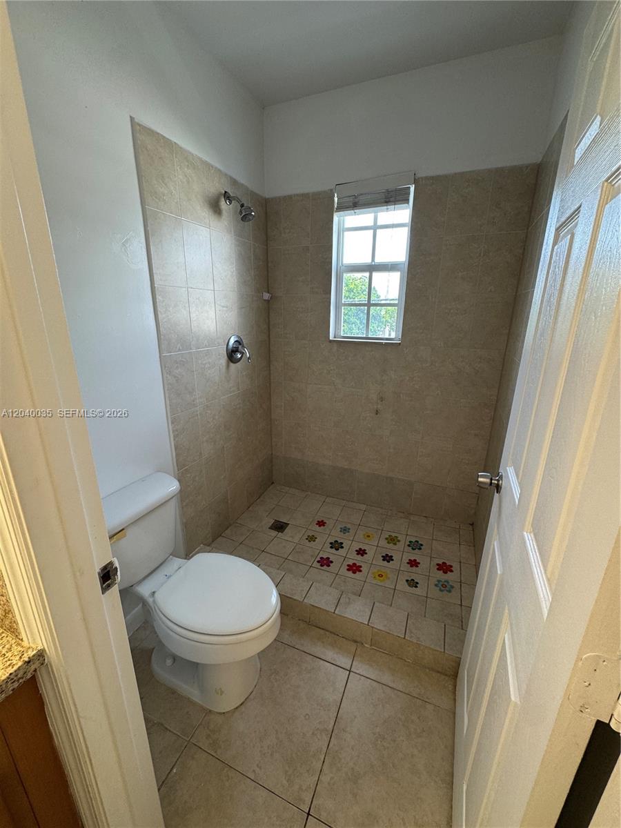 7130 Rue Versailles Drive, Unit 11 Miami Beach, FL 33141 - Photo 12 of 16
