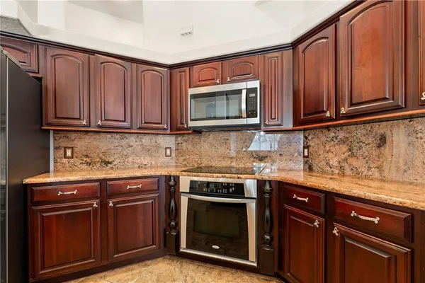 $669,000 | 8022 Canyon Lake Circle, Orlando, FL 32835