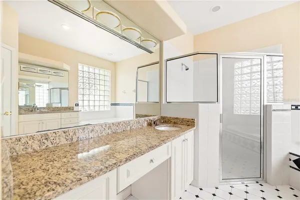 $669,000 | 8022 Canyon Lake Circle, Orlando, FL 32835