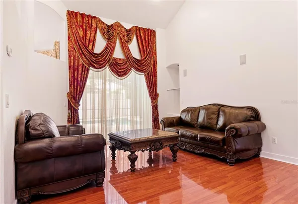 $669,000 | 8022 Canyon Lake Circle, Orlando, FL 32835