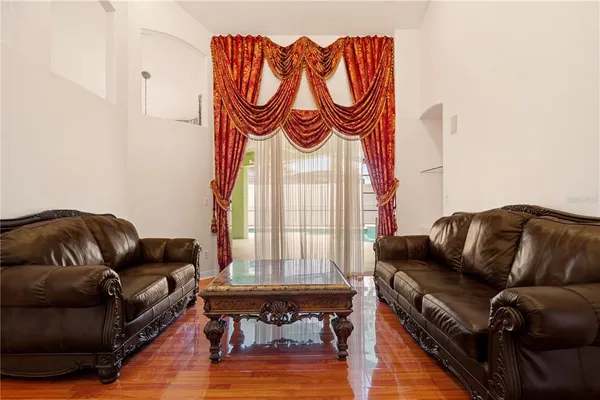 $669,000 | 8022 Canyon Lake Circle, Orlando, FL 32835