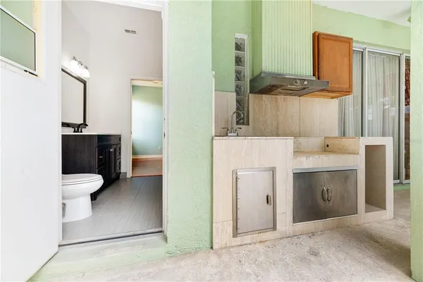 $669,000 | 8022 Canyon Lake Circle, Orlando, FL 32835