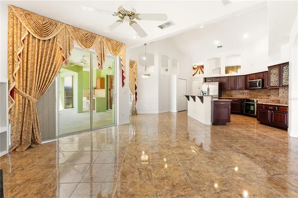 $669,000 | 8022 Canyon Lake Circle, Orlando, FL 32835