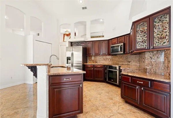 $669,000 | 8022 Canyon Lake Circle, Orlando, FL 32835