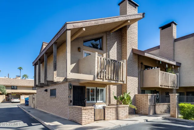 $390,000 | 5350 North Central Avenue, Unit 30, Phoenix, AZ 85012