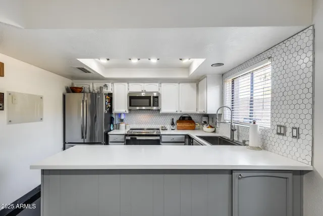 $390,000 | 5350 North Central Avenue, Unit 30, Phoenix, AZ 85012